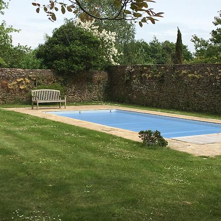 Bed and Breakfast Manoir Des Bords De Rance Plouër-sur-Rance Exterior foto